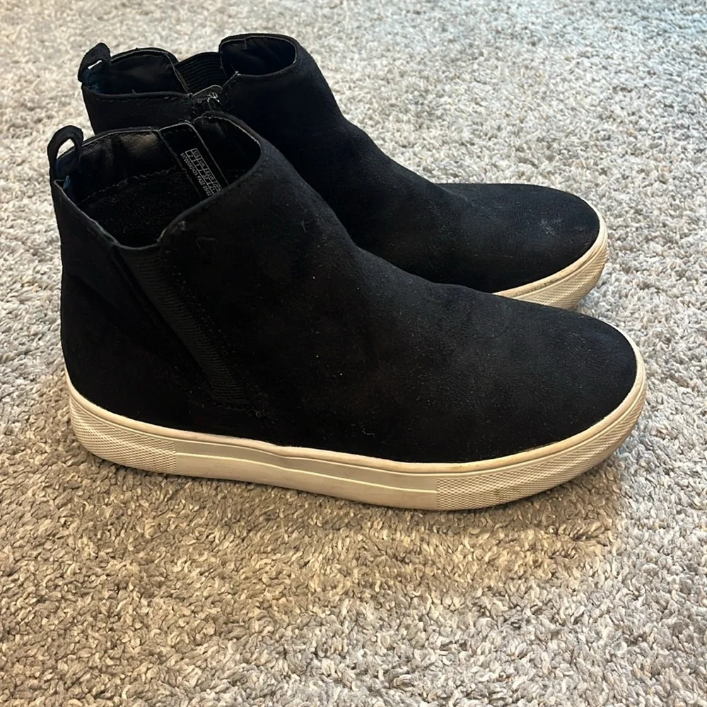 GAP sneaker booties